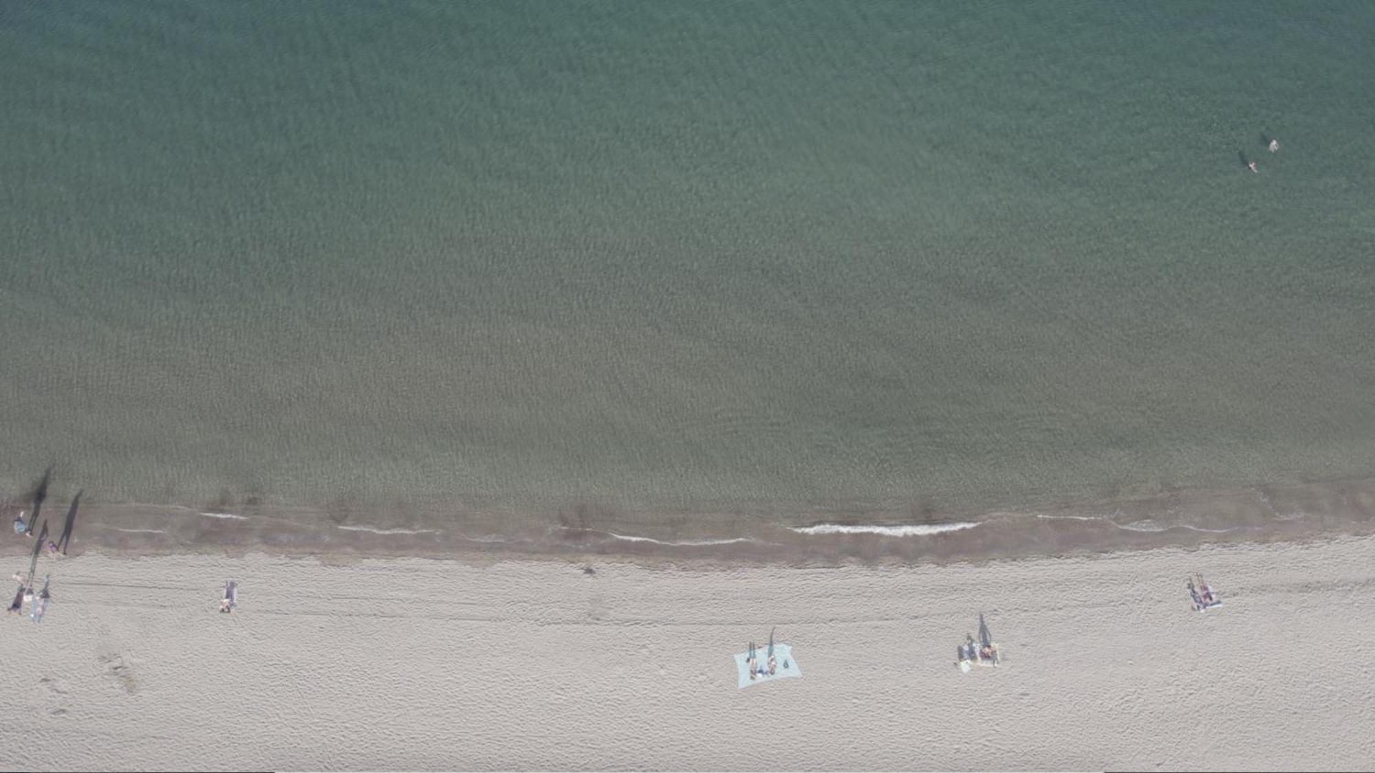 Le Hameau Des Pesquiers Ecolodge & Spa, Curio Collection By Hilton Hyeres Exterior photo The beach at the Gulf of Naples
