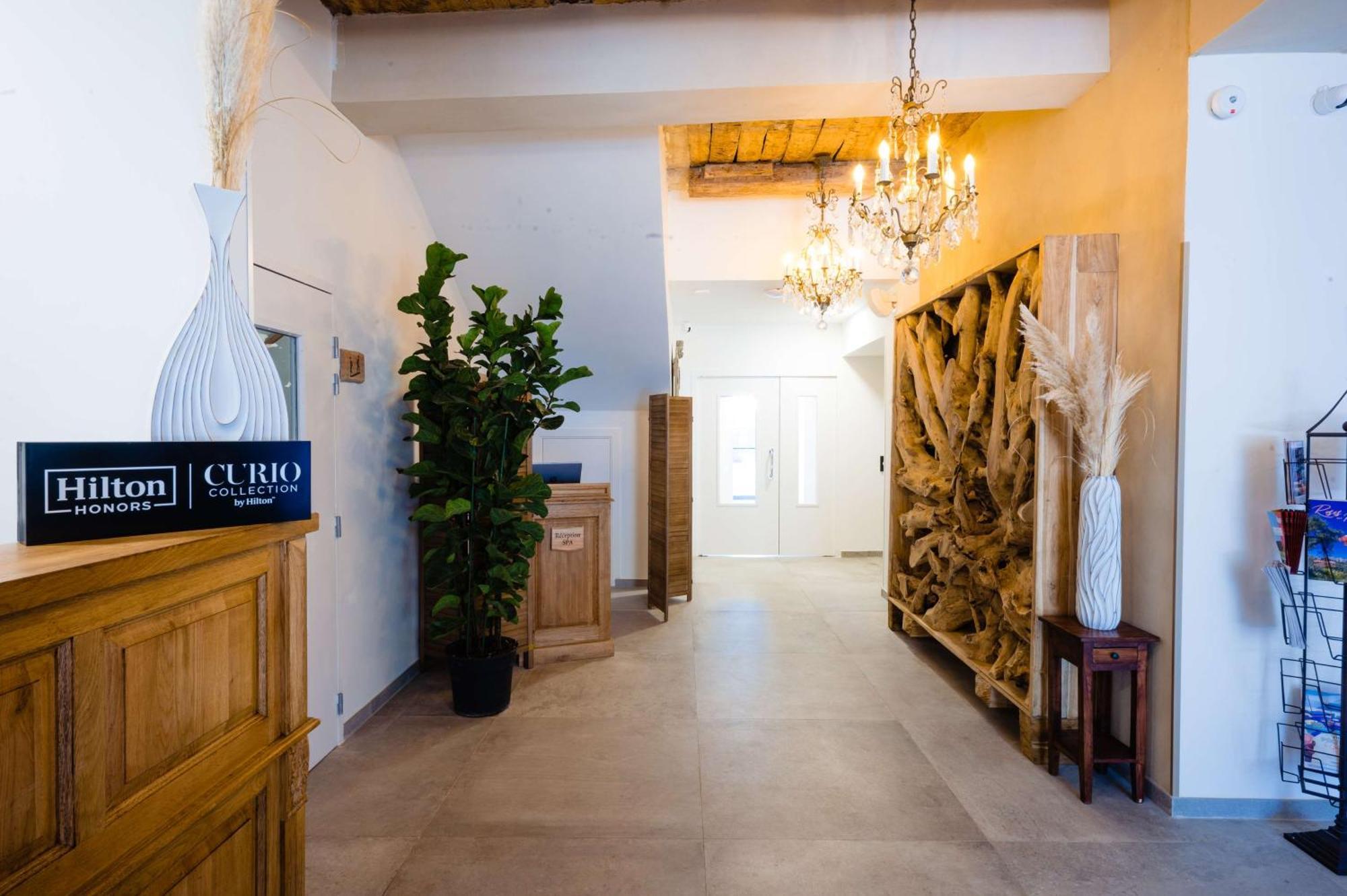 Le Hameau Des Pesquiers Ecolodge & Spa, Curio Collection By Hilton Hyeres Exterior photo