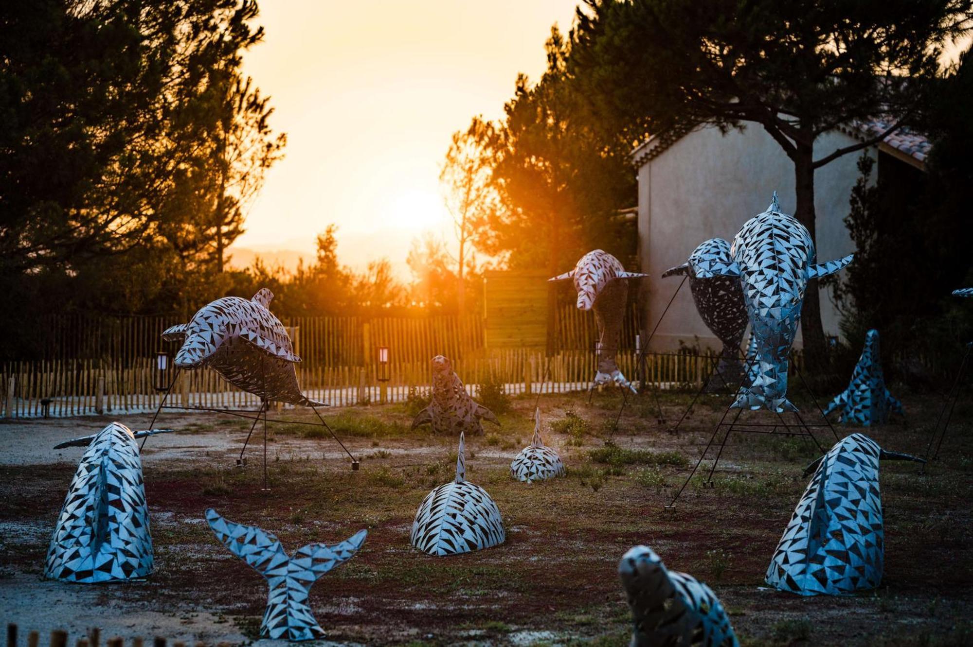 Le Hameau Des Pesquiers Ecolodge & Spa, Curio Collection By Hilton Hyeres Exterior photo