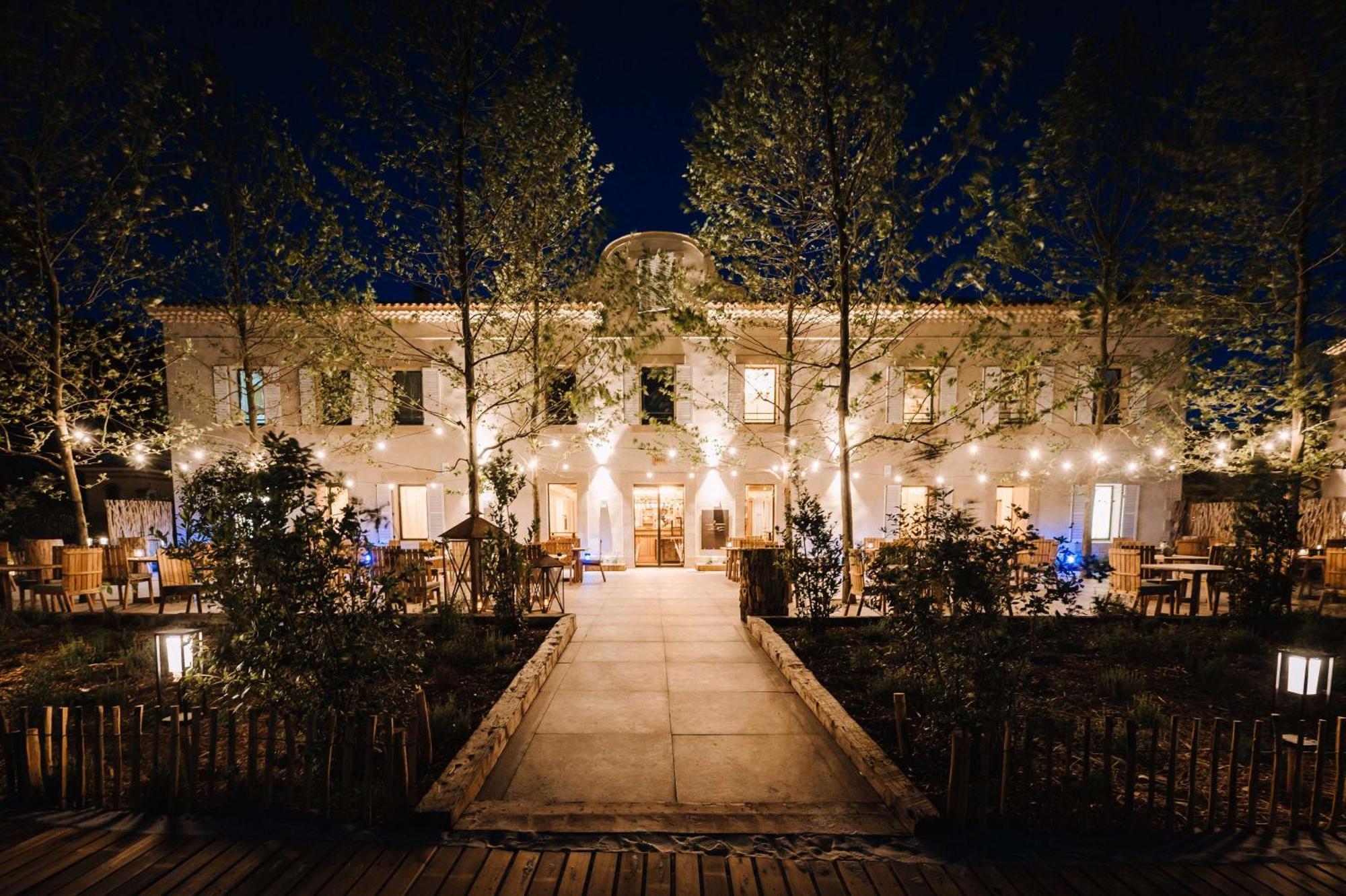 Le Hameau Des Pesquiers Ecolodge & Spa, Curio Collection By Hilton Hyeres Exterior photo